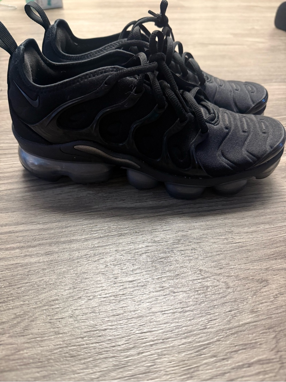 Nike mens Black VaporMax Plus Sneakers